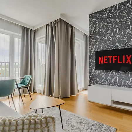 Cozy Family Apartments With Balcony Near Zlote Tarasy Warszawa Zewnętrze zdjęcie