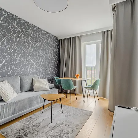 Cozy Family Apartments With Balcony Near Zlote Tarasy Warszawa Zewnętrze zdjęcie