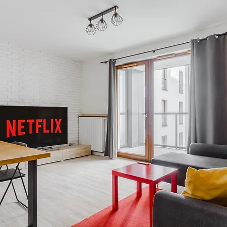 Cozy Family Apartments With Balcony Near Zlote Tarasy Warszawa Zewnętrze zdjęcie