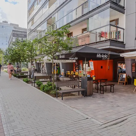 Cozy Family Apartments With Balcony Near Zlote Tarasy Warszawa Zewnętrze zdjęcie