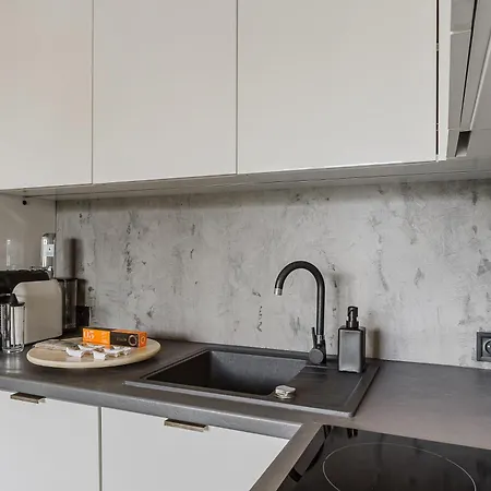 Cozy Family Apartments With Balcony Near Zlote Tarasy Warszawa Zewnętrze zdjęcie