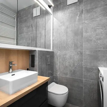 Cozy Family Apartments With Balcony Near Zlote Tarasy Warszawa Zewnętrze zdjęcie