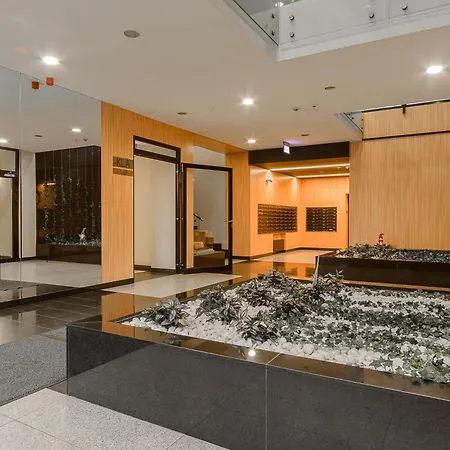 Cozy Family Apartments With Balcony Near Zlote Tarasy Warszawa Pokój zdjęcie