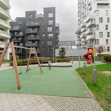 Cozy Family Apartments With Balcony Near Zlote Tarasy Warszawa Zewnętrze zdjęcie