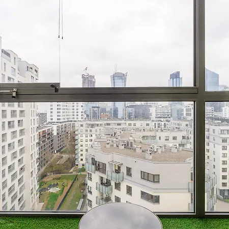 Cozy Family Apartments With Balcony Near Zlote Tarasy Warsaw Exterior photo