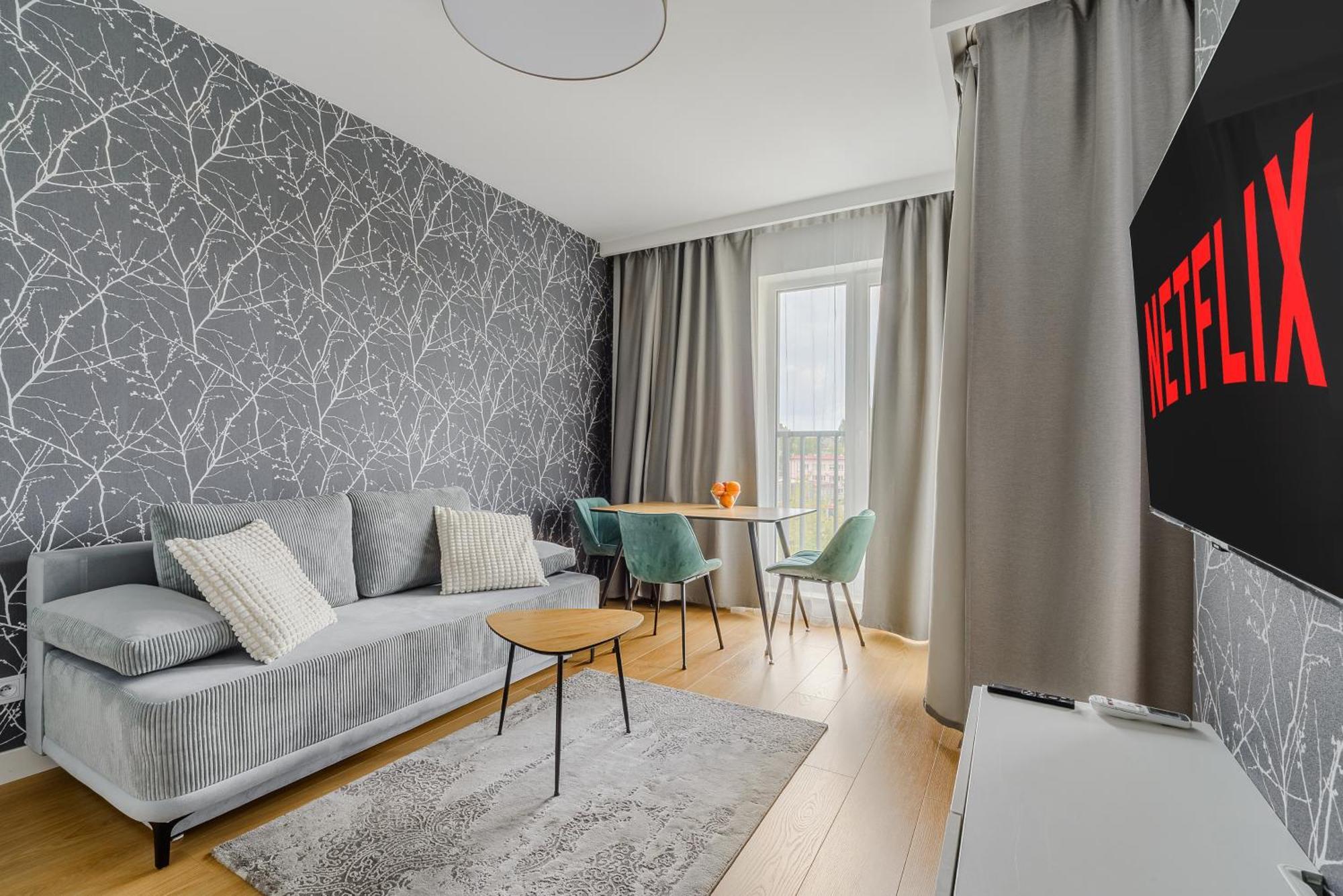 Cozy Family With Balcony Near Zlote Tarasy Leilighet Warszawa